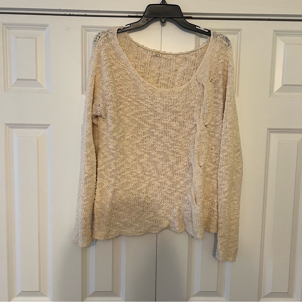 ⭐️ anthropologie Cream Crew Neck Sweater with Relaxed Fit